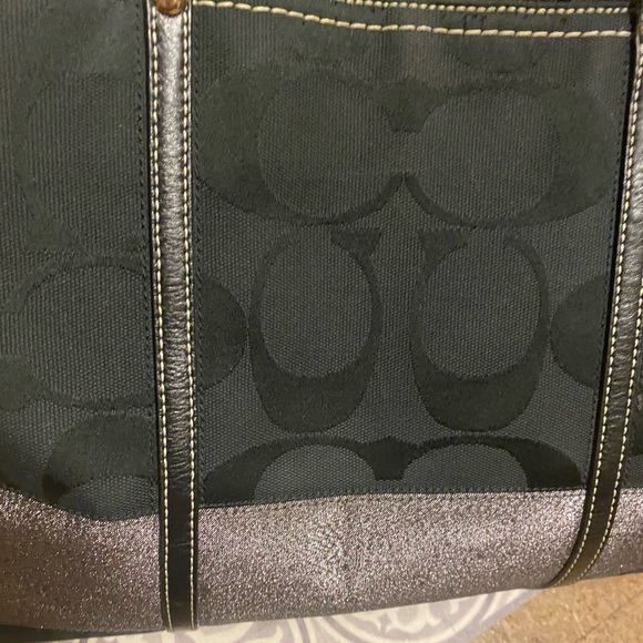 Women’s Coach Tote - Picture 5 of 16